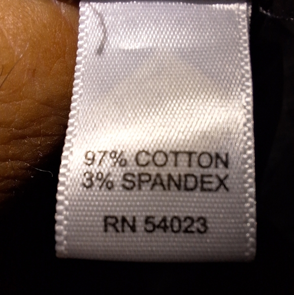 A Banana Republic men's long sleeve button-down shirt in a size large. EUC - Picture 4 of 7